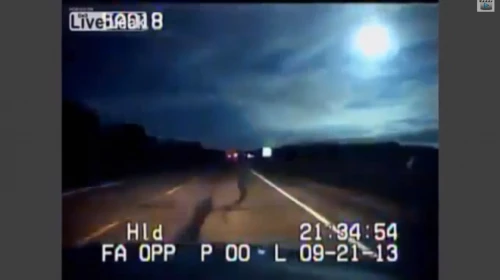 Meteorite nei cieli del Canada ed la notte diventa giorno!